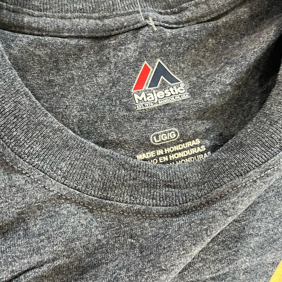 Majestic Blue Men New York Yankees Tee MLB Short Sleeve Size Large - Picture 9 of 10